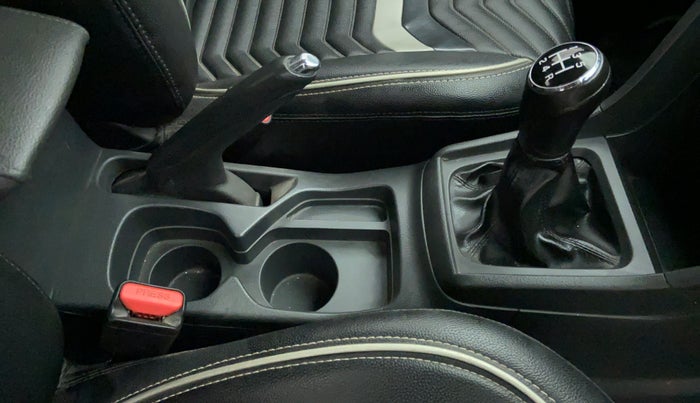 2018 Maruti Vitara Brezza VDI, Diesel, Manual, 21,565 km, Gear Lever
