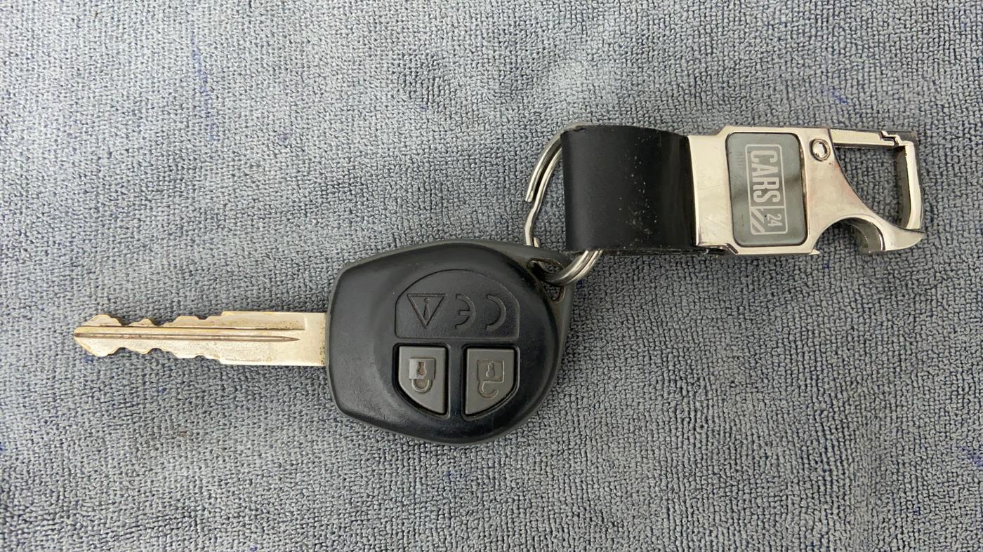 2018 Maruti Vitara Brezza VDI, Diesel, Manual, 21,565 km, Key Close Up