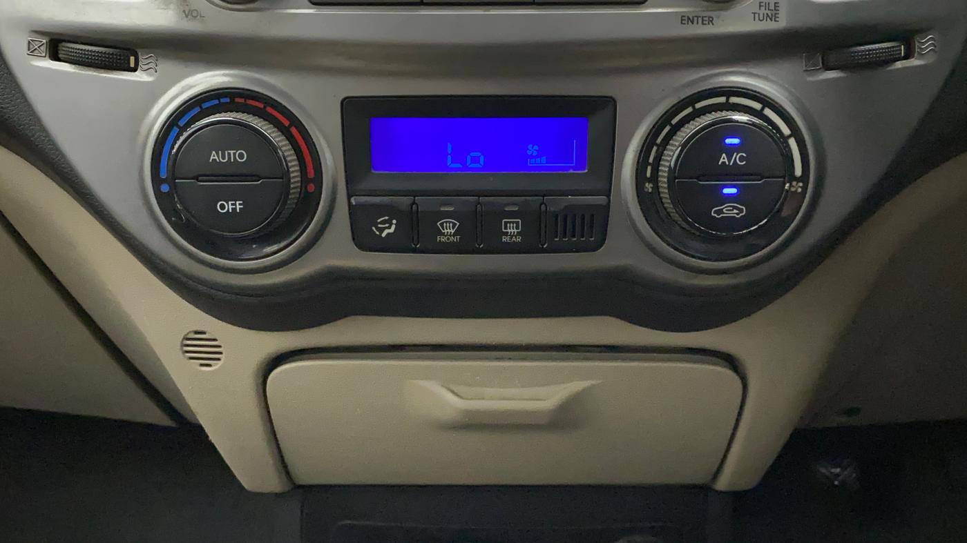 2013 Hyundai i20 MAGNA 1.4 CRDI, Diesel, Manual, 1,05,286 km, Automatic Climate Control