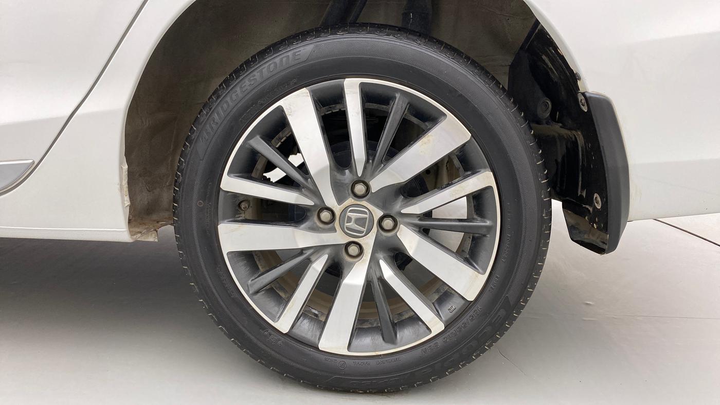 2022 Honda City 1.5L I-VTEC ZX CVT, Petrol, Automatic, 17,754 km, Left Rear Wheel