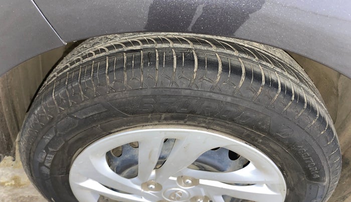 2021 Hyundai AURA S 1.2 CNG, CNG, Manual, 90,738 km, Left Front Tyre Tread