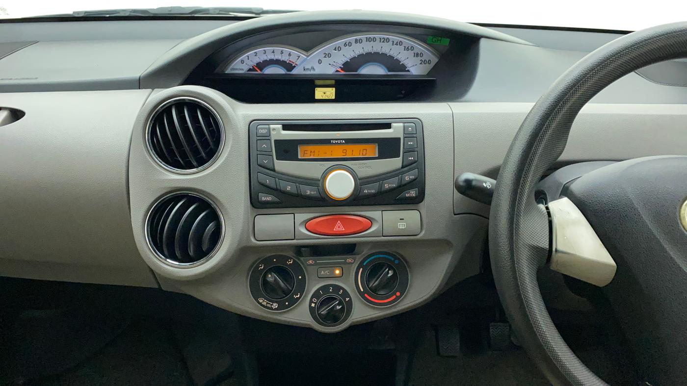 2011 Toyota Etios V, Petrol, Manual, 41,422 km, Air Conditioner