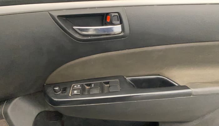 2014 Maruti Swift VXI, Petrol, Manual, 1,17,696 km, Driver Side Door Panels Control