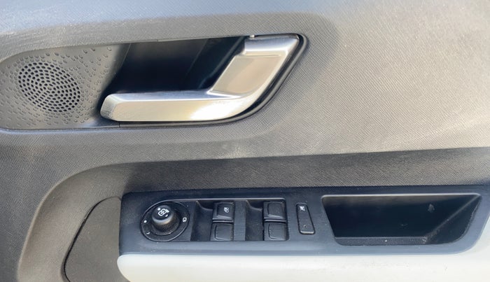 2023 Tata PUNCH CREATIVE  AMT, Petrol, Automatic, 13,899 km, Driver Side Door Panels Control