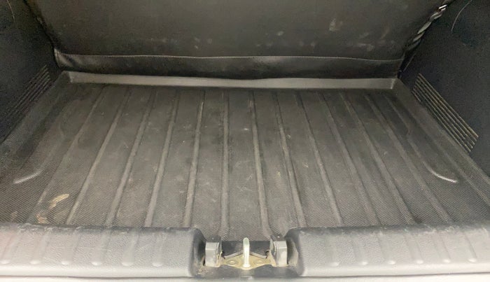 2020 KIA SONET HTX 1.0 IMT, Petrol, Manual, 74,360 km, Boot Inside