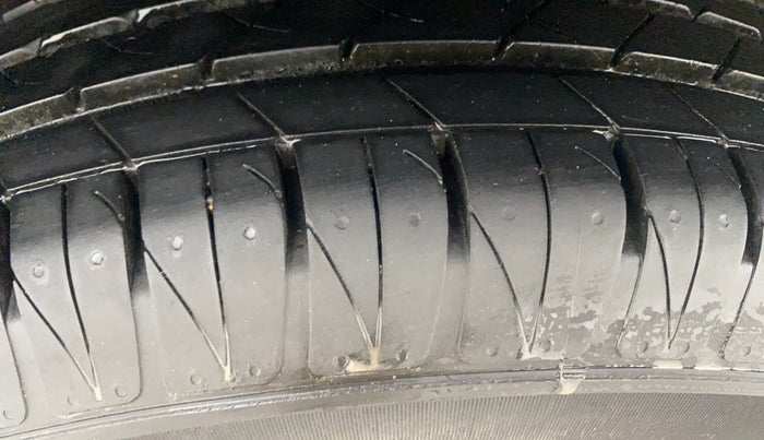 2020 KIA SONET HTX 1.0 IMT, Petrol, Manual, 74,360 km, Right Rear Tyre Tread