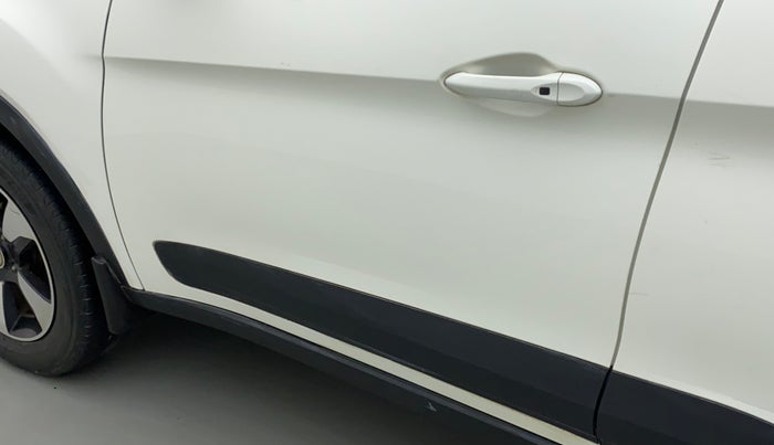 2017 Tata NEXON XZ+ 1.2, Petrol, Manual, 78,841 km, Front passenger door - Slightly dented