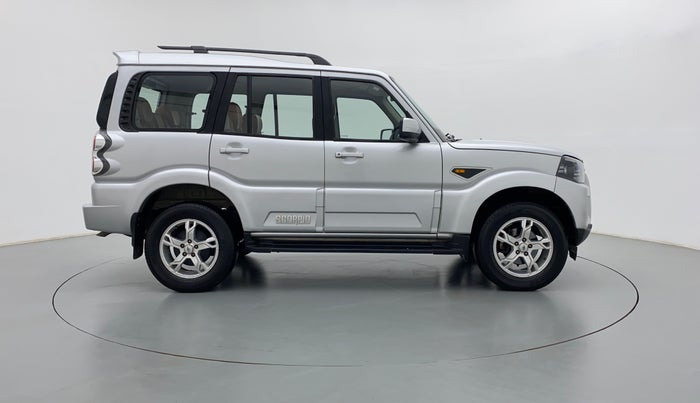 2017 Mahindra Scorpio S10 Intelli Hybrid 2WD, Diesel, Manual, 52,133 km, Right Side