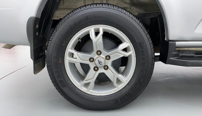 2017 Mahindra Scorpio S10 Intelli Hybrid 2WD, Diesel, Manual, 52,133 km, Right Rear Wheel
