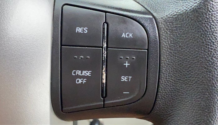 2017 Mahindra Scorpio S10 Intelli Hybrid 2WD, Diesel, Manual, 52,133 km, Adaptive Cruise Control