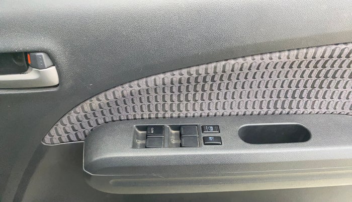 2015 Maruti Ritz VXI, Petrol, Manual, 18,524 km, Driver Side Door Panels Control