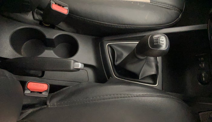 2016 Hyundai Elite i20 SPORTZ 1.2, Petrol, Manual, 43,949 km, Gear Lever