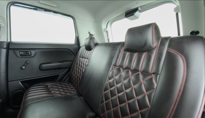 2021 Maruti New Wagon-R 1.0 Lxi (o) cng, CNG, Manual, 27,333 km, Right Side Rear Door Cabin