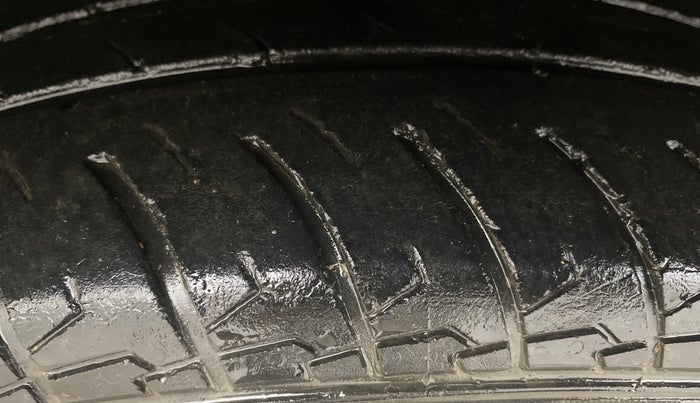 2023 Hyundai EXTER SX(O) CONNECT 1.2 AMT, Petrol, Automatic, 49,209 km, Left Front Tyre Tread