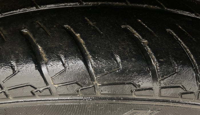 2023 Hyundai EXTER SX(O) CONNECT 1.2 AMT, Petrol, Automatic, 49,209 km, Right Front Tyre Tread