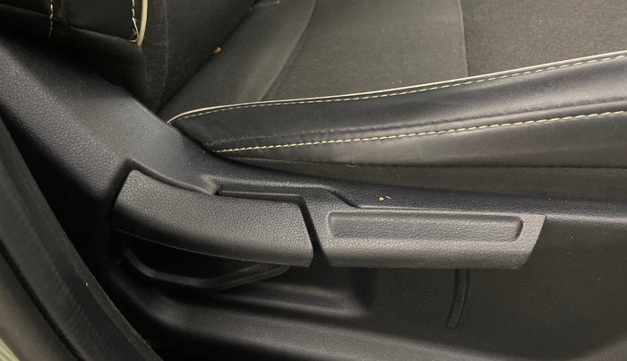 2023 Hyundai EXTER SX(O) CONNECT 1.2 AMT, Petrol, Automatic, 49,209 km, Driver Side Adjustment Panel