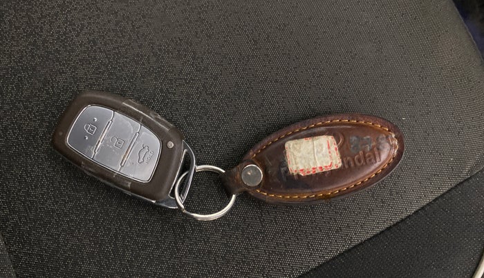 2023 Hyundai EXTER SX(O) CONNECT 1.2 AMT, Petrol, Automatic, 49,209 km, Key Close Up