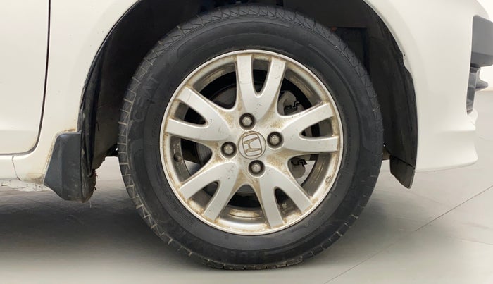 2012 Honda Brio V MT, Petrol, Manual, 91,495 km, Right Front Wheel