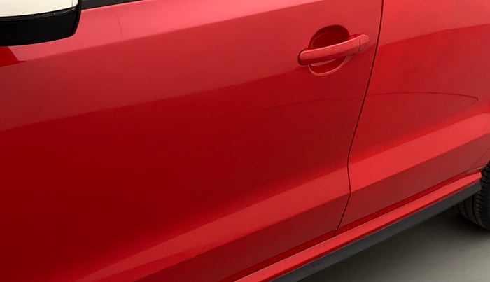 2020 Volkswagen Polo HIGHLINE PLUS 1.0, Petrol, Manual, 22,825 km, Front passenger door - Paint has faded