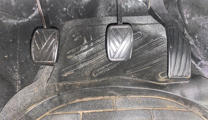 2016 Maruti Swift Dzire ZXI, Petrol, Manual, 96,441 km, Pedals