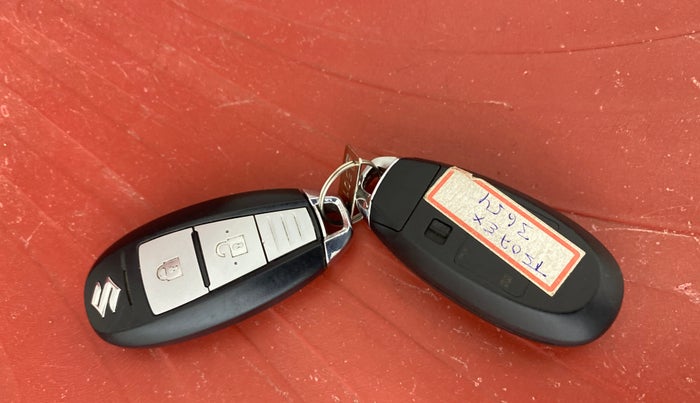 2016 Maruti Swift Dzire ZXI, Petrol, Manual, 96,441 km, Key Close Up