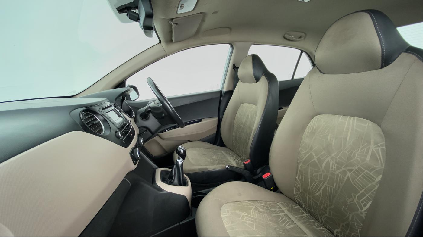 2014 Hyundai Xcent SX 1.2 OPT, Petrol, Manual, 77,647 km, Right Side Front Door Cabin