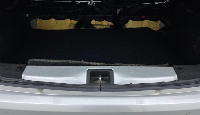2020 Maruti New Wagon-R VXI 1.0, Petrol, Manual, 15,337 km, Boot Inside