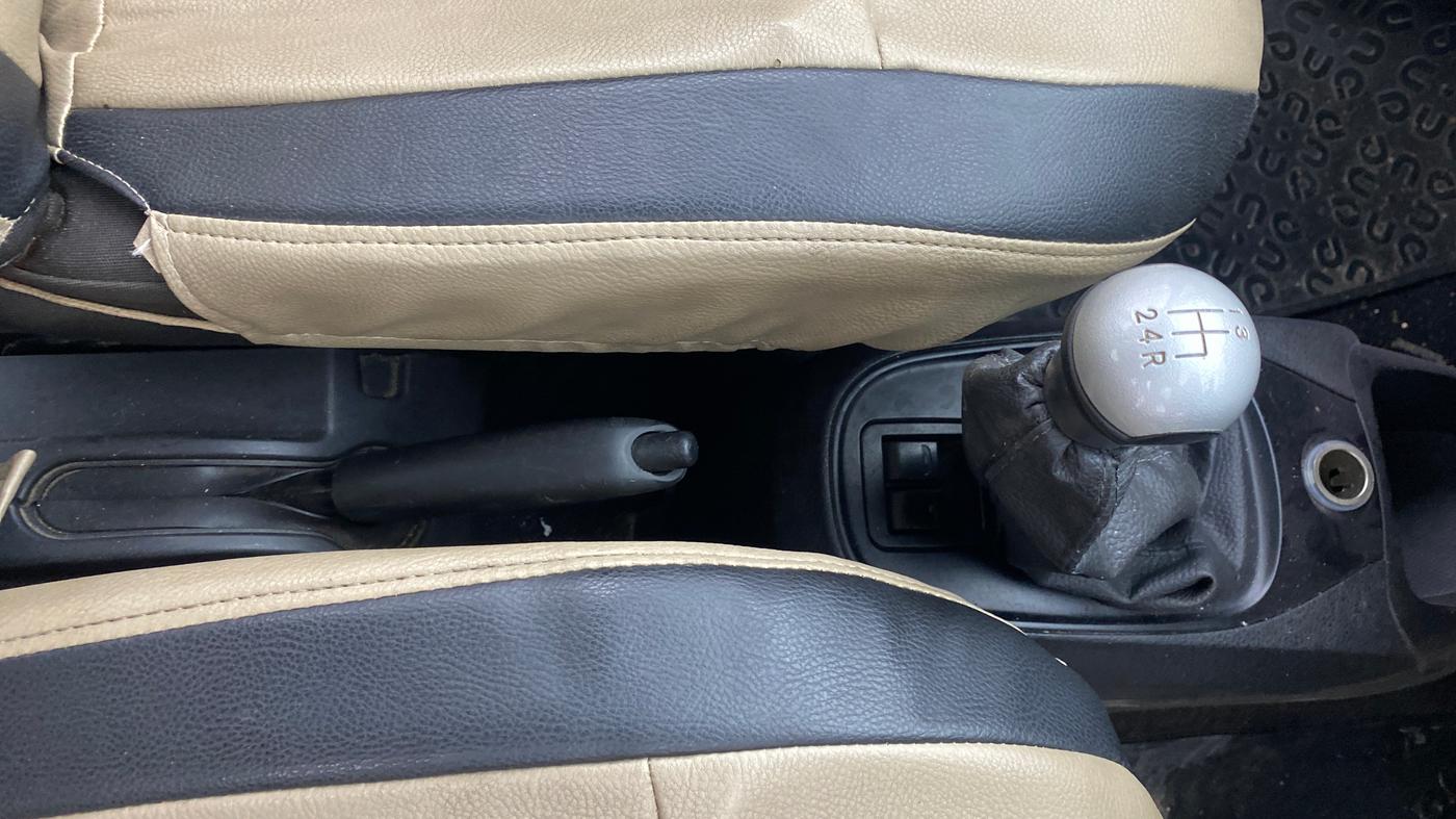 2015 Tata Nano TWIST XT, Petrol, Manual, 31,799 km, Gear Lever
