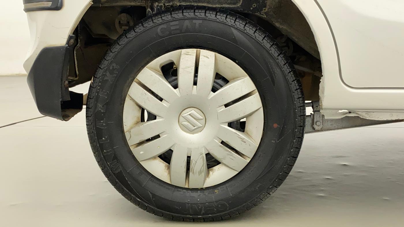 2016 Maruti Alto 800 VXI AIRBAG, CNG, Manual, 64,399 km, Right Rear Wheel