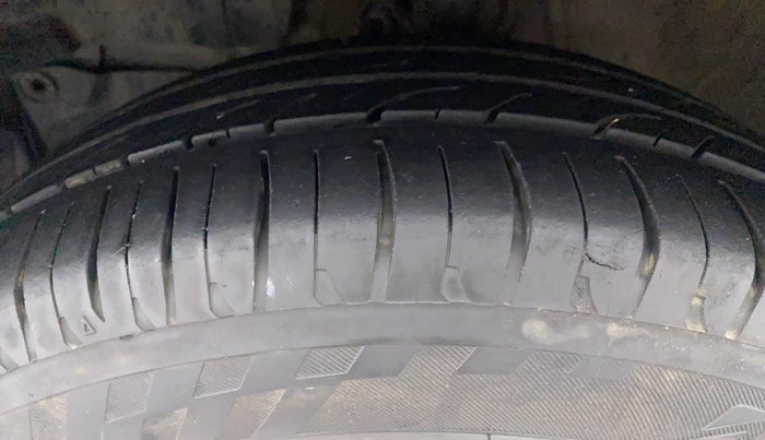 2017 Honda Jazz 1.2L I-VTEC V AT, Petrol, Automatic, 61,312 km, Left Front Tyre Tread