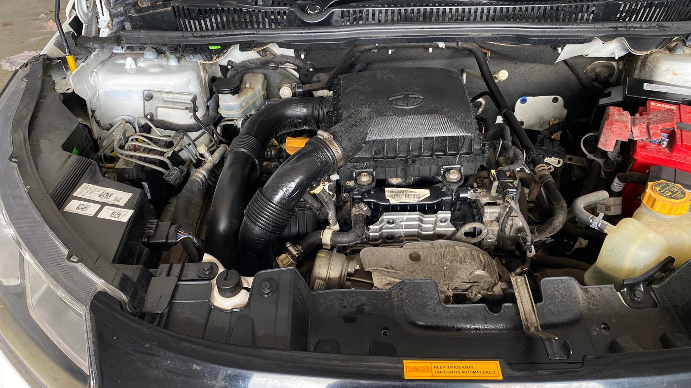 2022 Tata NEXON XM SUNROOF PETROL, Petrol, Manual, 14,220 km, Engine View - Right