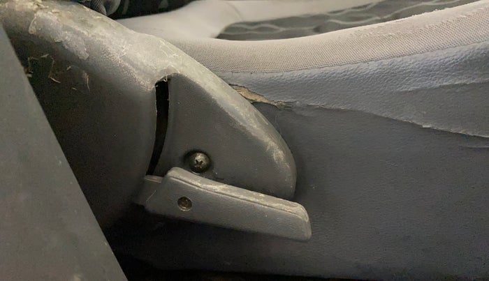 2015 Maruti Alto 800 LXI, Petrol, Manual, 74,458 km, Driver Side Adjustment Panel