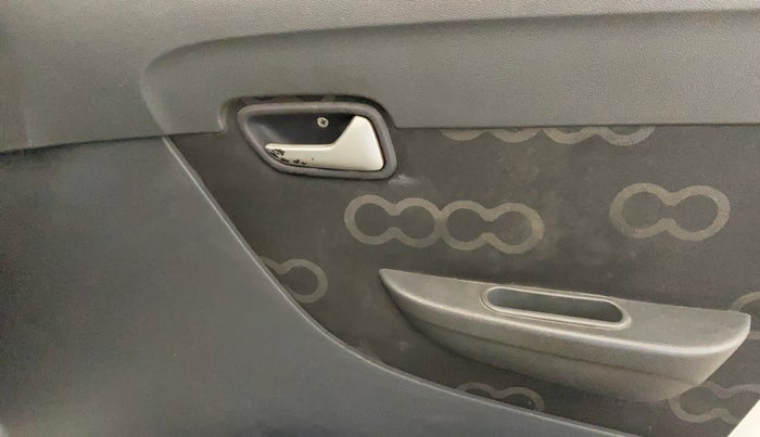 2015 Maruti Alto 800 LXI, Petrol, Manual, 74,458 km, Driver Side Door Panels Control