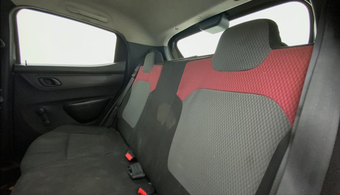 2018 Renault Kwid 1.0 RXT Opt AT, Petrol, Automatic, 73,284 km, Right Side Rear Door Cabin