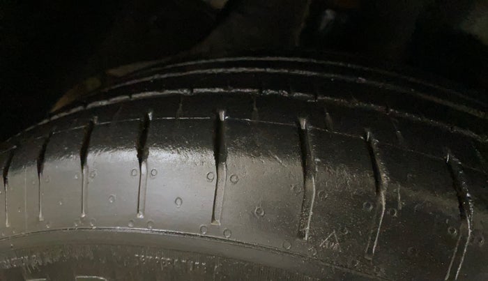 2017 Hyundai Creta E PLUS 1.6 PETROL, Petrol, Manual, 52,817 km, Right Rear Tyre Tread