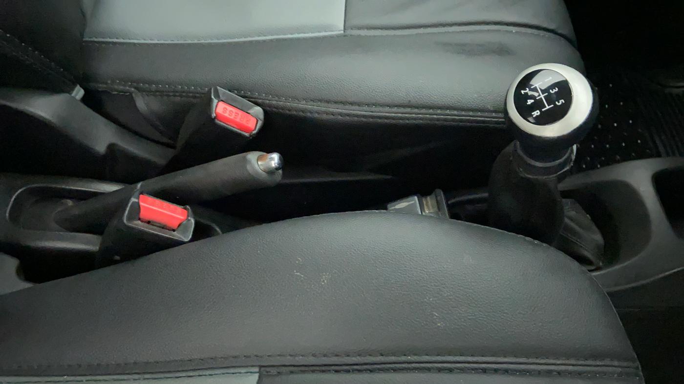 2016 Maruti Wagon R Stingray VXI, Petrol, Manual, 50,757 km, Gear Lever
