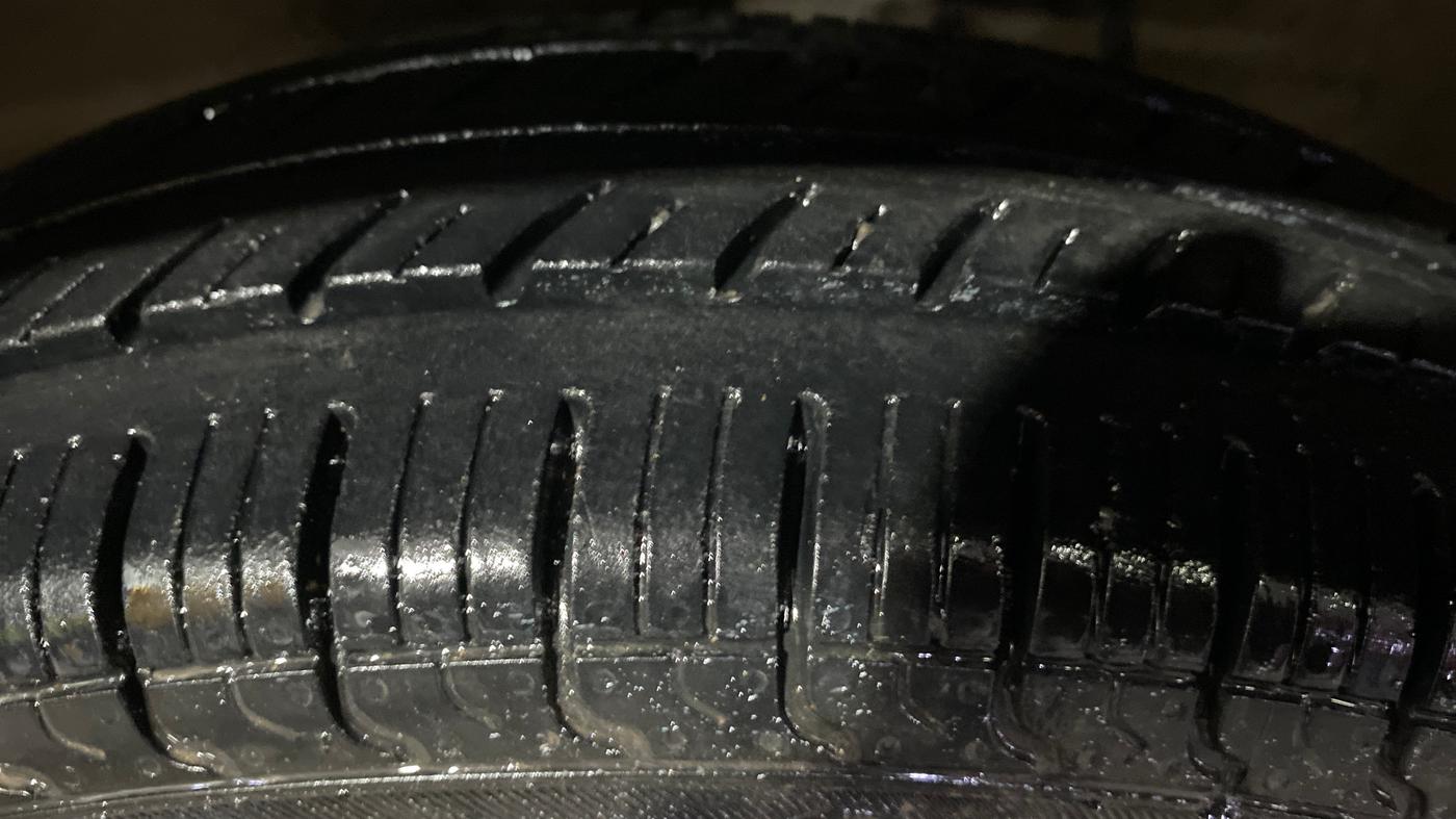 2017 Maruti Alto 800 VXI, Petrol, Manual, 61,848 km, Left Front Tyre Tread