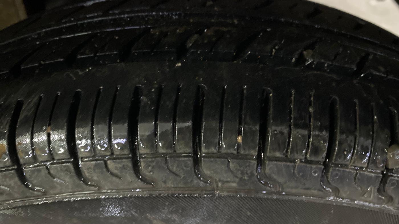 2017 Maruti Alto 800 VXI, Petrol, Manual, 61,848 km, Left Rear Tyre Tread
