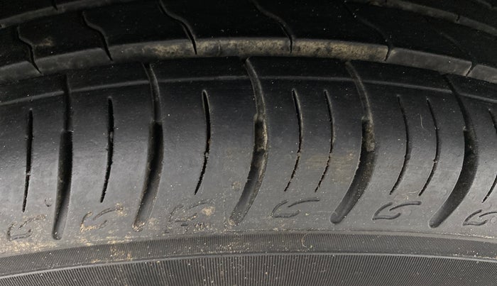 2017 Ford Ecosport TITANIUM 1.5L PETROL AT, Petrol, Automatic, 39,556 km, Right Rear Tyre Tread