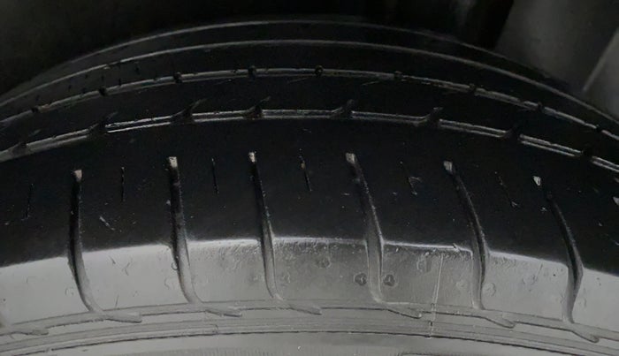 2019 MG HECTOR SHARP DCT PETROL, Petrol, Automatic, 34,434 km, Left Front Tyre Tread