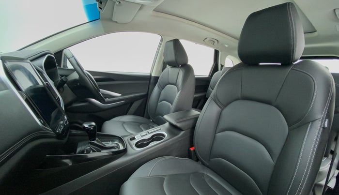 2019 MG HECTOR SHARP DCT PETROL, Petrol, Automatic, 34,434 km, Right Side Front Door Cabin