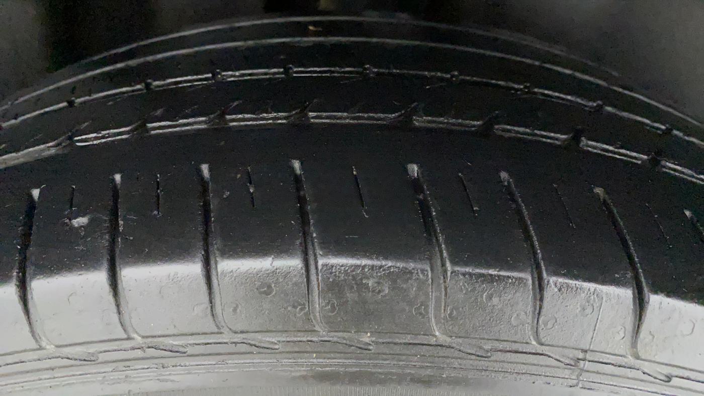 2019 MG HECTOR SHARP DCT PETROL, Petrol, Automatic, 34,434 km, Right Rear Tyre Tread