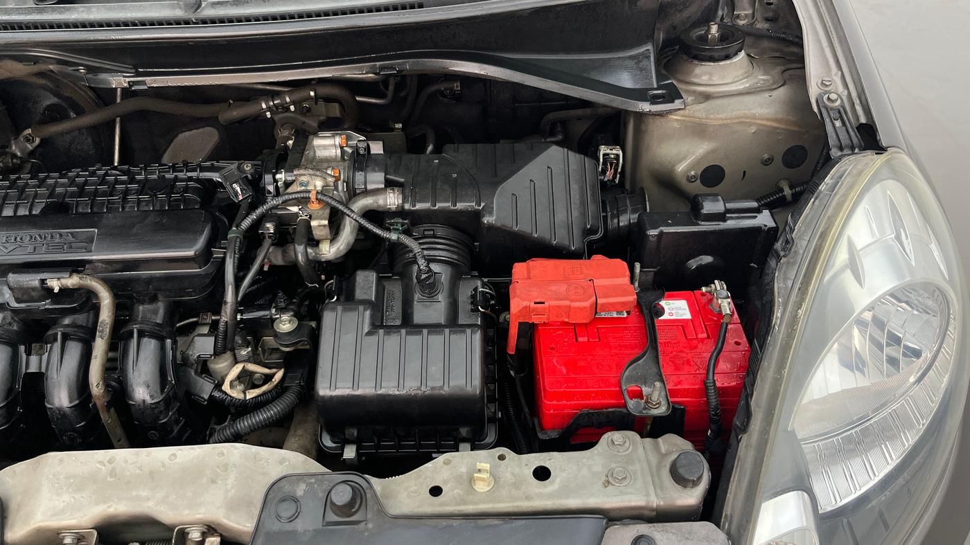 2015 Honda Amaze 1.2L I-VTEC VX AT, Petrol, Automatic, 86,211 km, Engine View - Left