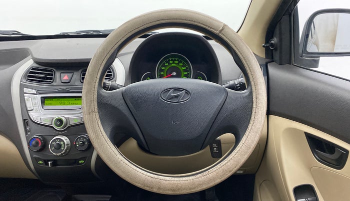2015 Hyundai Eon MAGNA PLUS, Petrol, Manual, 54,862 km, Steering Wheel Close Up