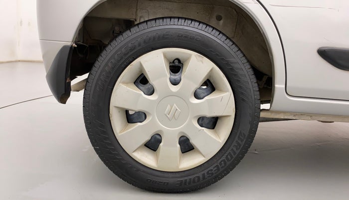 2013 Maruti Alto K10 VXI, Petrol, Manual, 70,121 km, Right Rear Wheel