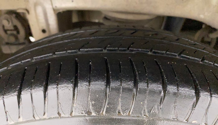 2013 Maruti Alto K10 VXI, Petrol, Manual, 70,121 km, Right Rear Tyre Tread