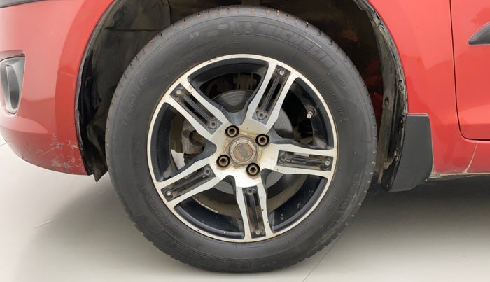 2012 Maruti Swift VXI, Petrol, Manual, 78,249 km, Left Front Wheel
