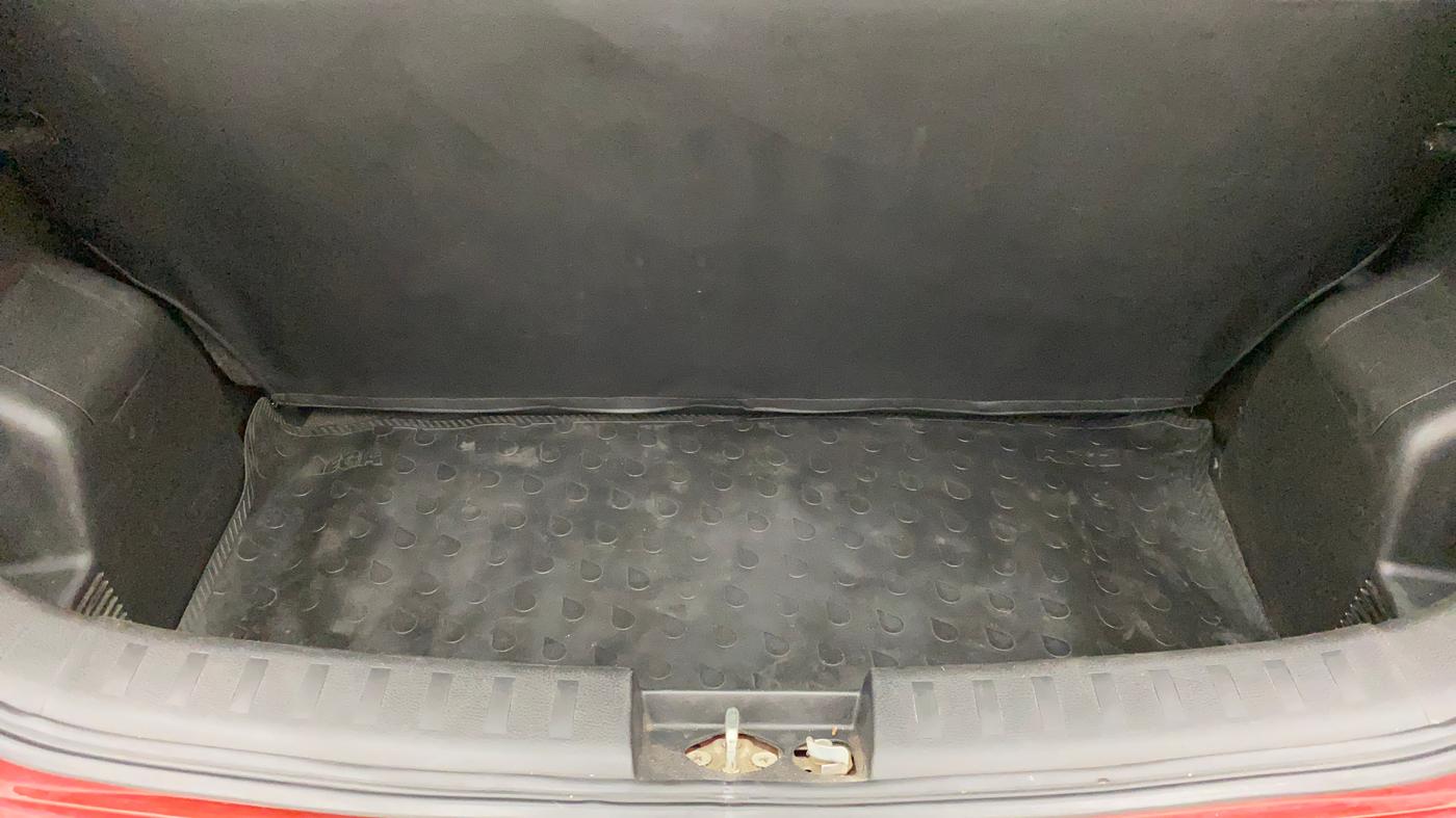 2012 Maruti Swift VXI, Petrol, Manual, 78,249 km, Boot Inside