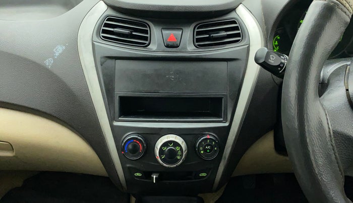 2013 Hyundai Eon ERA +, Petrol, Manual, 1,01,552 km, Air Conditioner