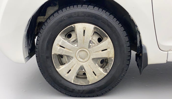2013 Hyundai Eon ERA +, Petrol, Manual, 1,01,552 km, Left Front Wheel